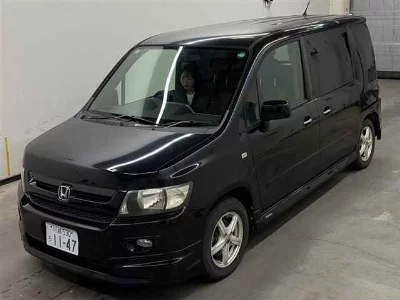 Honda Mobilio Spike