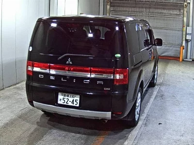 MITSUBISHI DELICA D:5