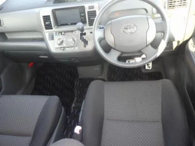 Toyota Raum