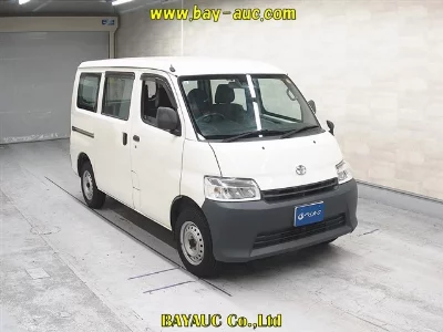 TOYOTA TOWN ACE VAN