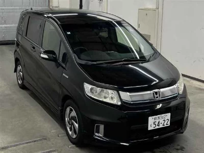 Honda FREED SPIKE HYBRID