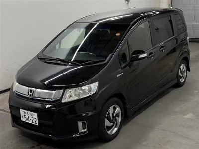 Honda FREED SPIKE HYBRID