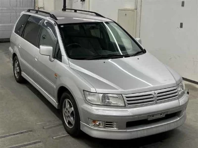 MITSUBISHI CHARIOT GRANDIS