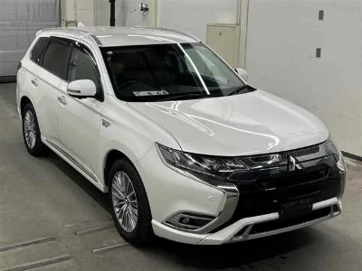 MITSUBISHI OUTLANDER PHEV