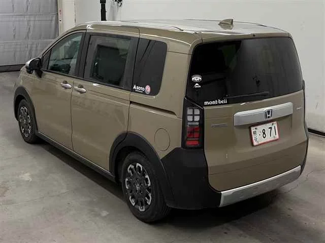 Honda Freed  с аукциона в Японии