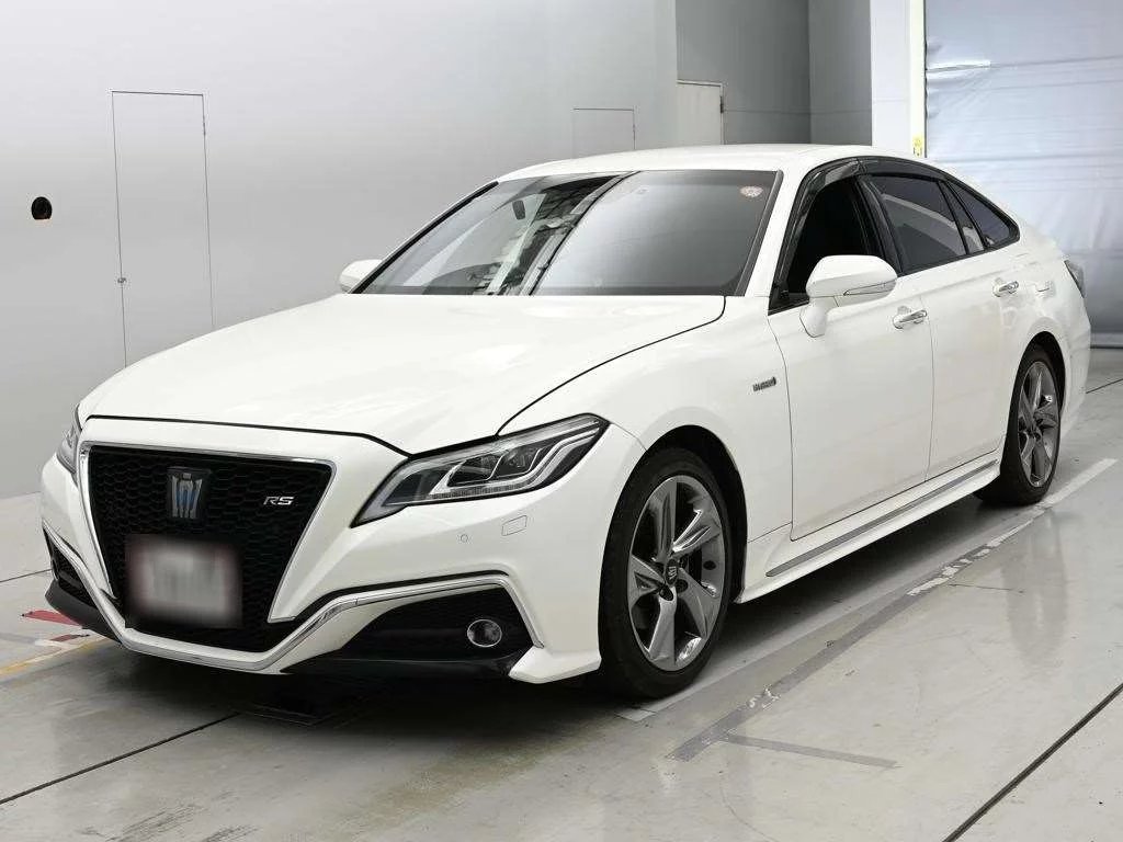 Toyota Crown  с аукциона в Японии