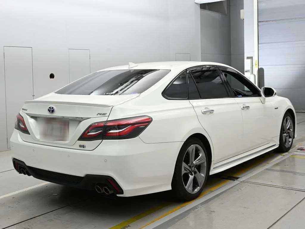 Toyota Crown  с аукциона в Японии