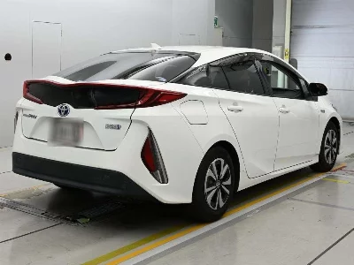 Toyota Prius PHV