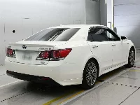 Цена авто Toyota CROWN HYBRID с аукционов Японии, номер кузова AWS210, пробег 124 000, оценка 8