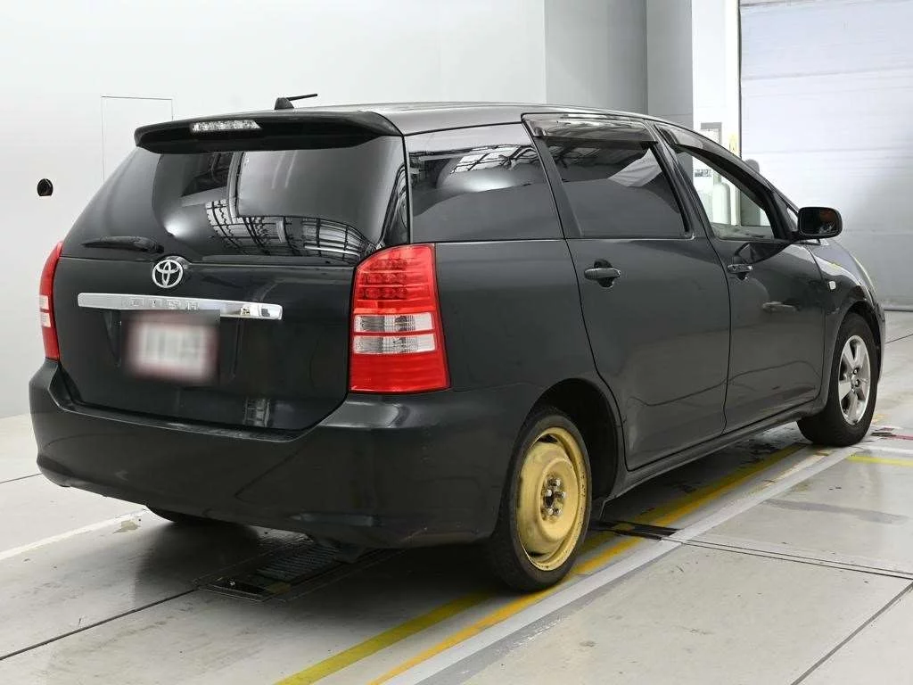 Toyota Wish  с аукциона в Японии