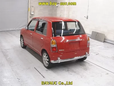 Daihatsu Mira Gino