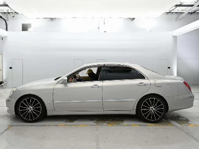 Toyota CROWN MAJESTA