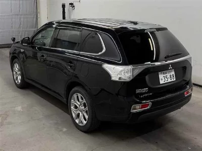 MITSUBISHI OUTLANDER PHEV