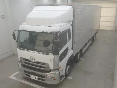 NISSAN UD