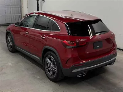 MERCEDES BENZ GLA