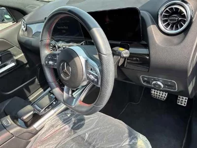 MERCEDES BENZ GLA