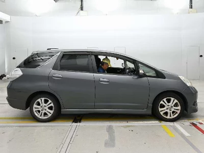 Honda FIT SHUTTLE HYBRID
