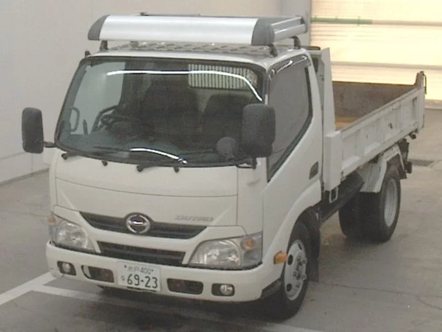 Hino Dutro  с аукциона в Японии
