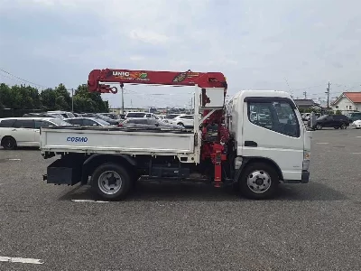 MITSUBISHI CANTER