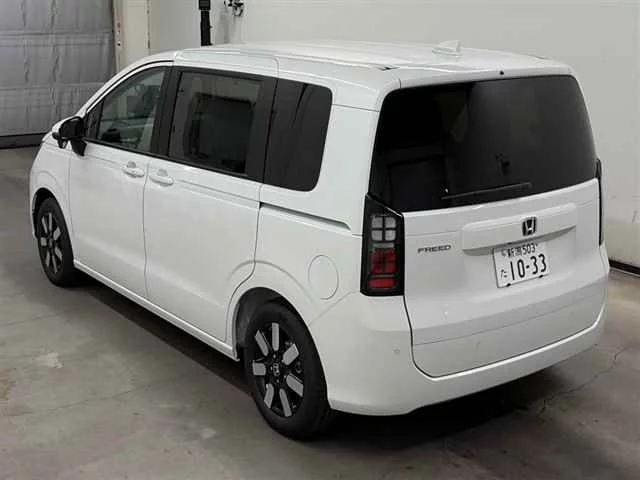 Honda Freed  с аукциона в Японии