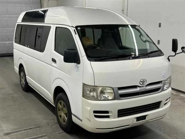 Toyota RegiusAce  с аукциона в Японии