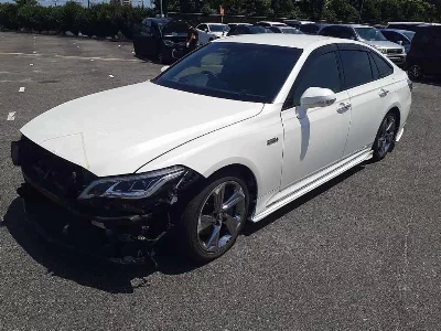 Toyota CROWN HYBRID