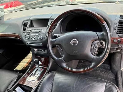 NISSAN PRESIDENT