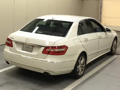 MERCEDES BENZ E CLASS