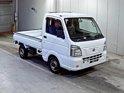 NISSAN NT100 CLIPPER