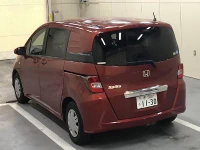 Honda Freed Spike