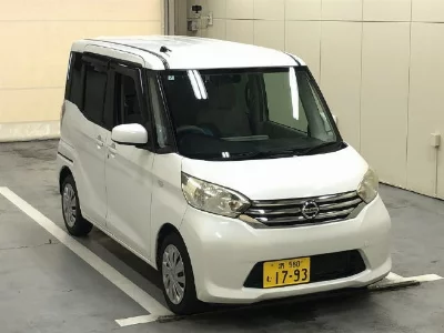 NISSAN DAYZ ROOX