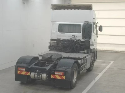 NISSAN UD