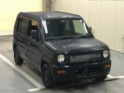Daihatsu Naked
