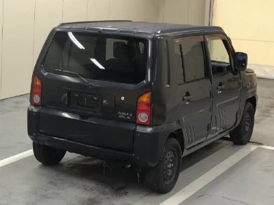 Daihatsu Naked