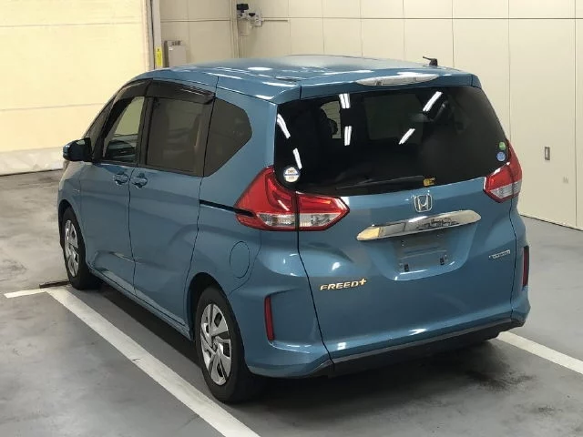 Honda Freed  с аукциона в Японии