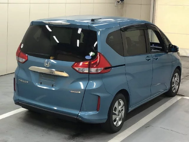 Honda Freed  с аукциона в Японии