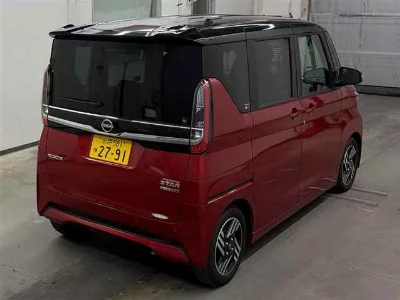 NISSAN ROOX