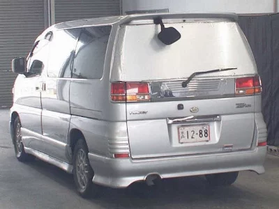 NISSAN ELGRAND