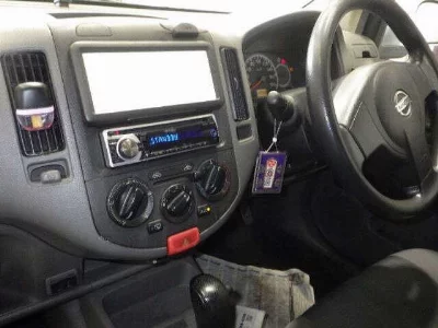 NISSAN AD VAN
