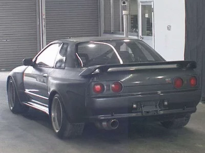 NISSAN SKYLINE