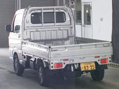 NISSAN CLIPPER