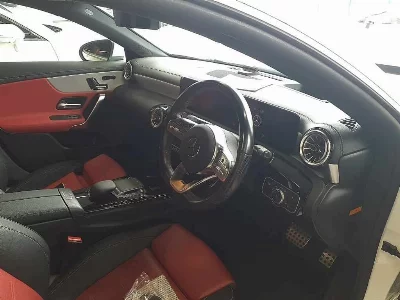MERCEDES BENZ CLA