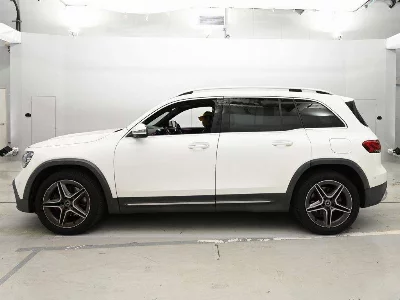 MERCEDES BENZ GLB