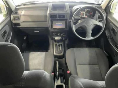 MITSUBISHI PAJERO MINI