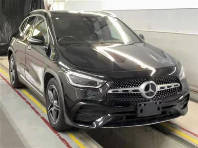 MERCEDES BENZ GLA