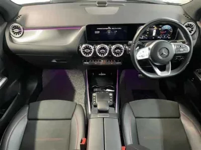 MERCEDES BENZ GLA