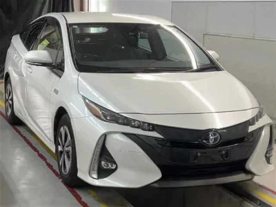TOYOTA PRIUS PHV