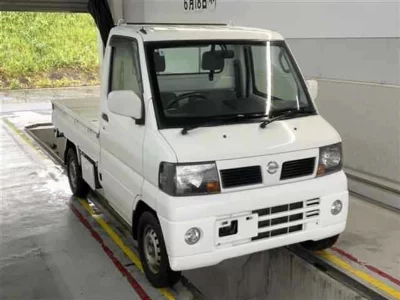 NISSAN CLIPPER TRUCK