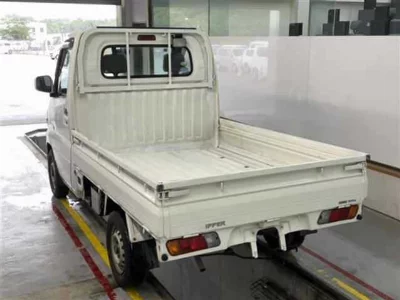 NISSAN CLIPPER TRUCK
