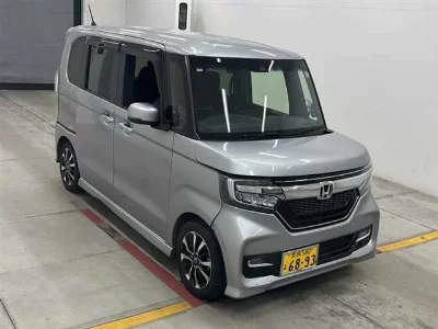 HONDA N BOX CUSTOM